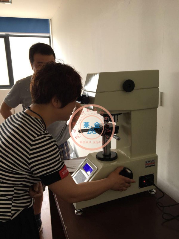 200HV-5型維氏硬度計現場安裝培訓（浙江辦事處發回現場照片）