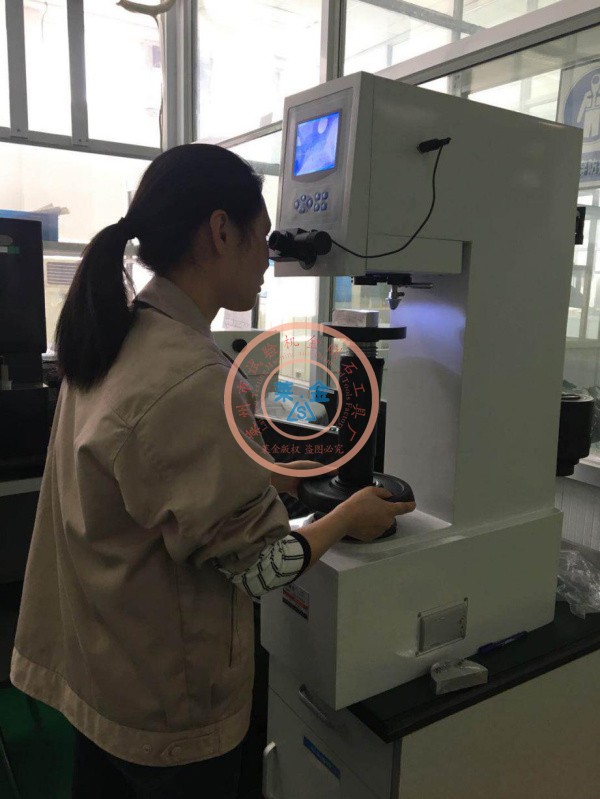 HBS-3000型精準(zhǔn)穩(wěn)固型數(shù)顯布氏硬度計(jì)順利通過(guò)客戶驗(yàn)收